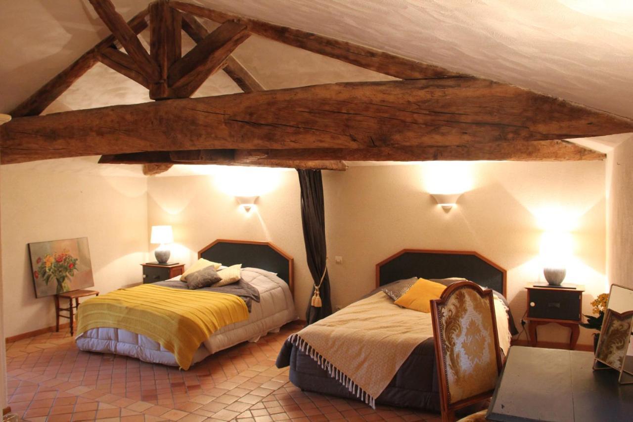 Les chambres d'hôtes de La Métairie du Bourg Les Herbiers Exterior foto